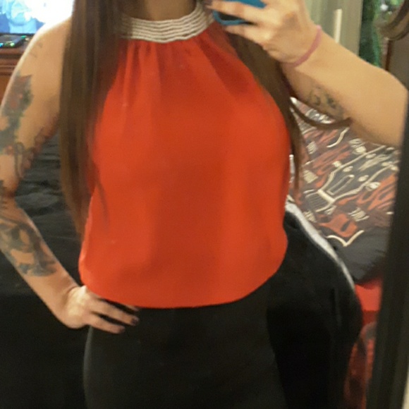 Red beaded neck top - Picture 3 of 3